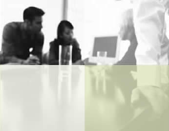 picture of a meeting with a realtor